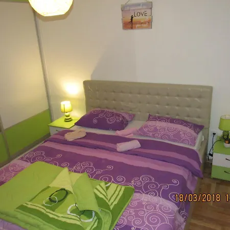 Apartment Apartman Tea Stan Na Dan